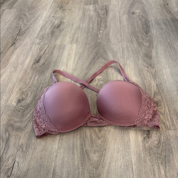Victoria's Secret dream angle push up Pink Lace Trim Bra size 32DD - Picture 1 of 8